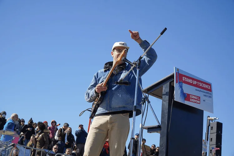 Interview: Johnny Sunrise