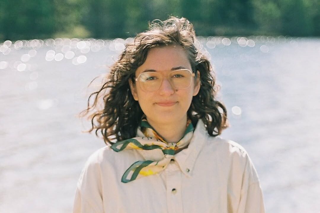 Interview: Lizzie Lakes