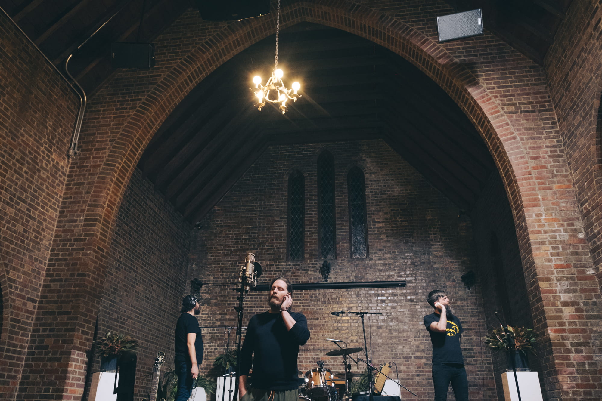 Song Premiere: Slow Teeth – “Window”